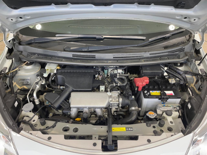 2013 Nissan Note DBA-E12 (UW-69f95e0c9af8f)[4]