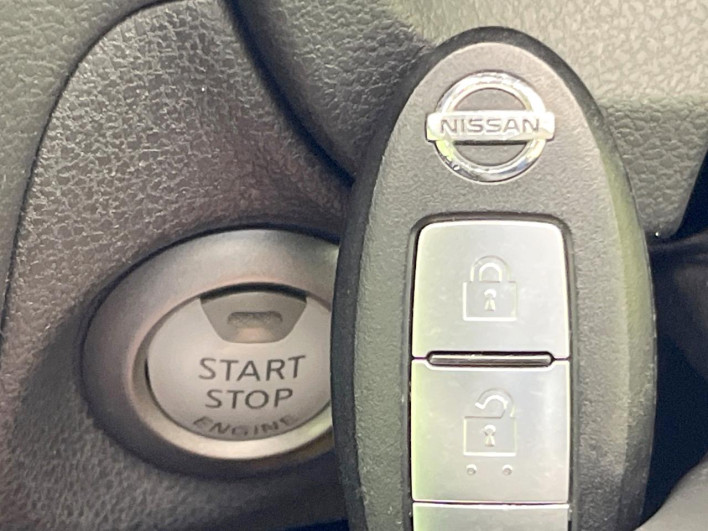 2017 Nissan Note DBA-E12 (UW-69f95e0f021e0)[18]