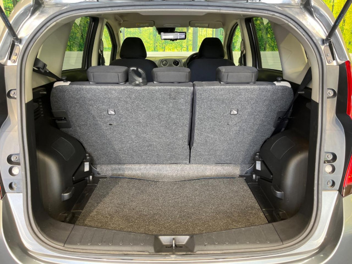 2018 Nissan Note DBA-E12 (UW-69f95e0f15674)[13]