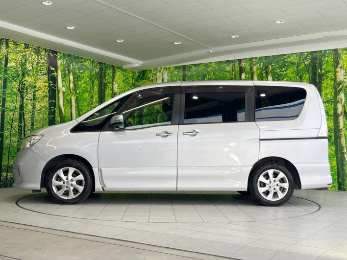 2012 Nissan Serena DBA-FC26 (UW-69f95e11bd411)[5]