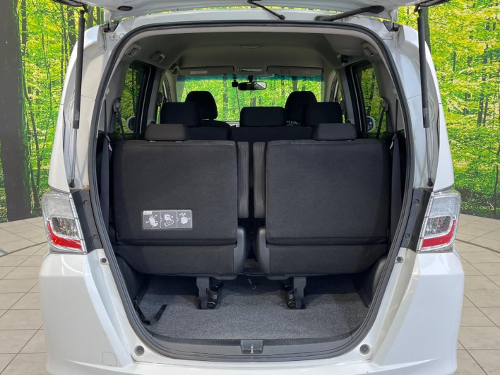 2013 Honda Freed DBA-GB3 (UW-69f95e175348f)[26]
