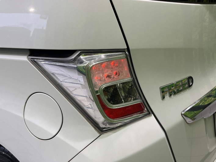 2013 Honda Freed DBA-GB3 (UW-69f95e175348f)[20]