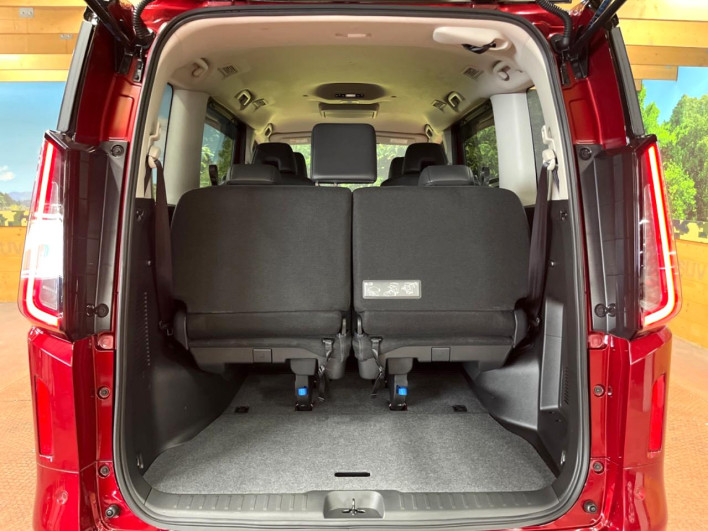2023 Nissan Serena 6AA-GFC28 (UW-69f95e210f215)[13]