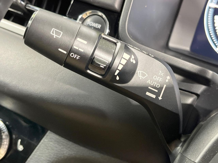 2023 Mitsubishi OUTLANDER PHEV 5LA-GN0W (UW-69f95e248cc3d)[23]