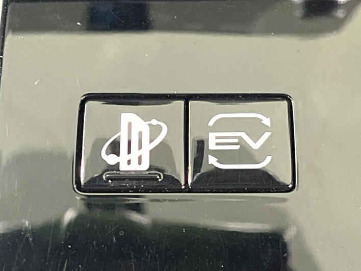 2023 Mitsubishi OUTLANDER PHEV 5LA-GN0W (UW-69f95e248cc3d)[12]
