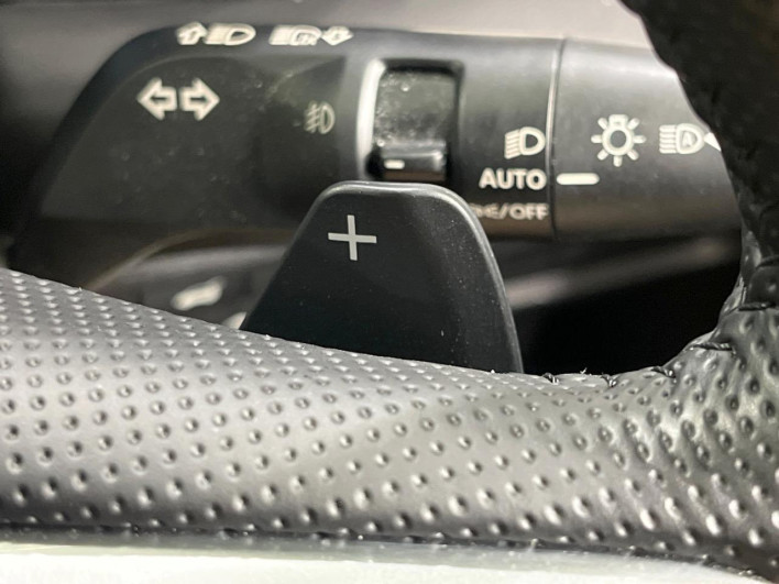 2023 Mitsubishi OUTLANDER PHEV 5LA-GN0W (UW-69f95e248cc3d)[22]
