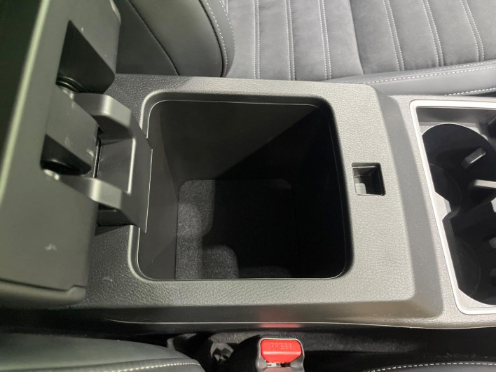 2023 Mitsubishi OUTLANDER PHEV 5LA-GN0W (UW-69f95e248cc3d)[26]