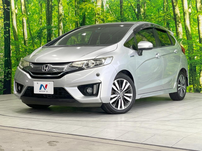2014 Honda Fit Hybrid DAA-GP5 (UW-69f95e250a6b2)[0]