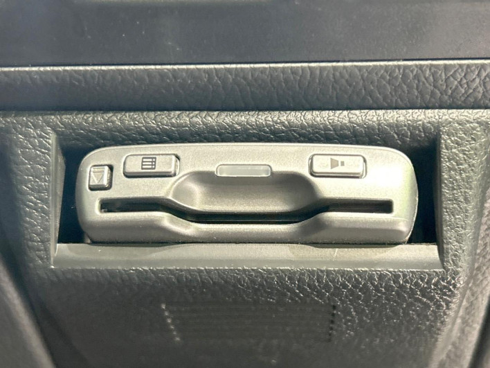 2017 Subaru XV DBA-GP7 (UW-69f95e275149a)[17]