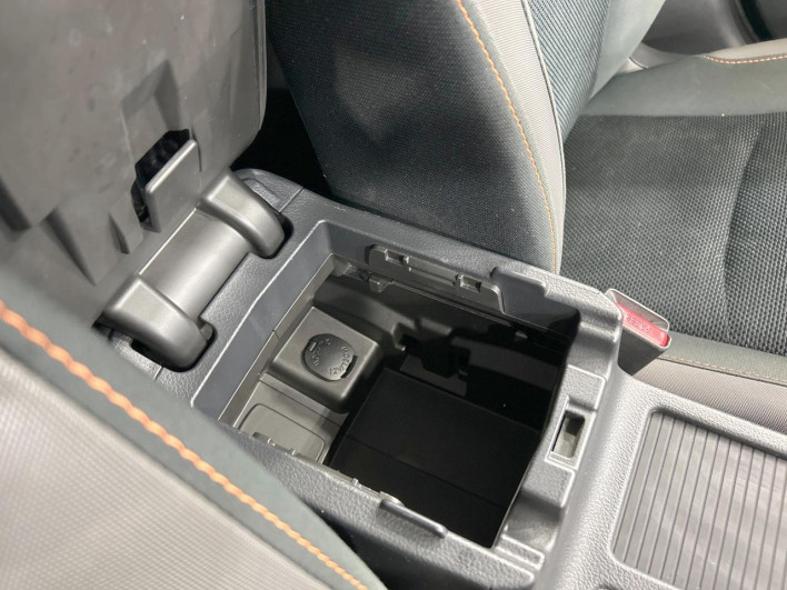 2017 Subaru XV DBA-GP7 (UW-69f95e275149a)[28]