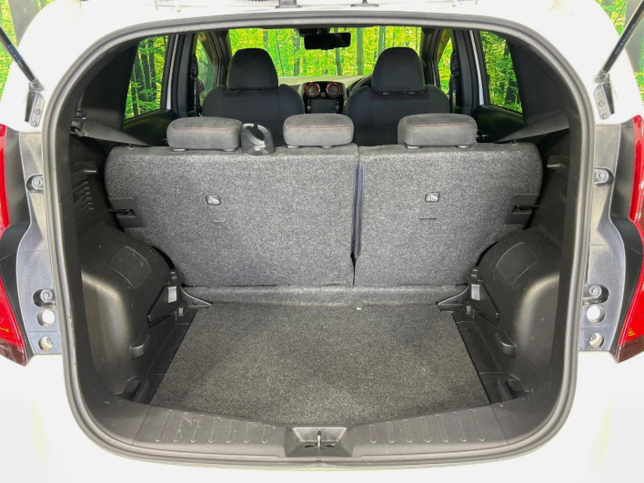 2020 Nissan Note DAA-HE12 (UW-69f95e322bd0e)[21]