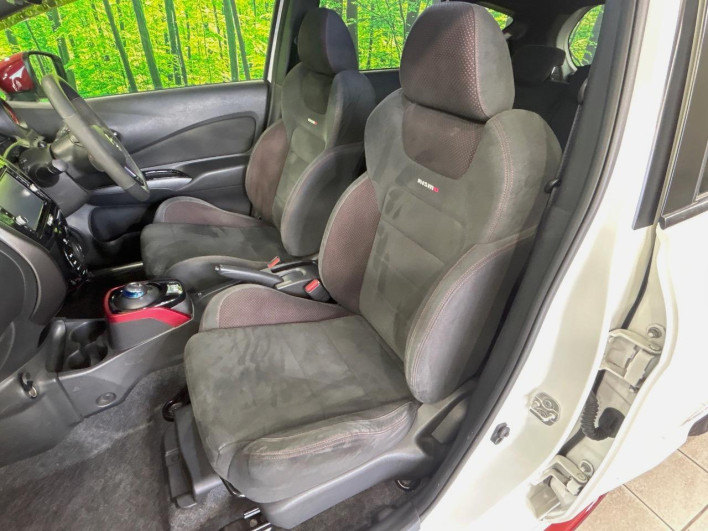 2020 Nissan Note DAA-HE12 (UW-69f95e322bd0e)[15]
