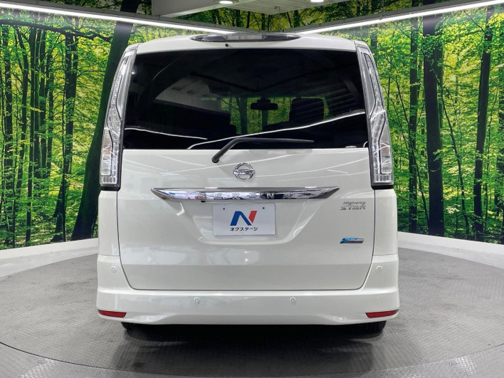 2014 Nissan Serena DAA-HFC26 (UW-69f95e370c1c0)[17]