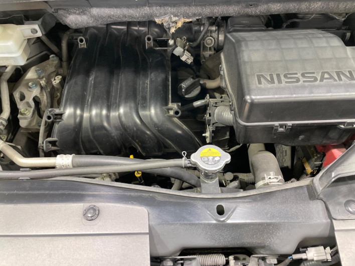 2014 Nissan Serena DAA-HFC26 (UW-69f95e370c1c0)[4]