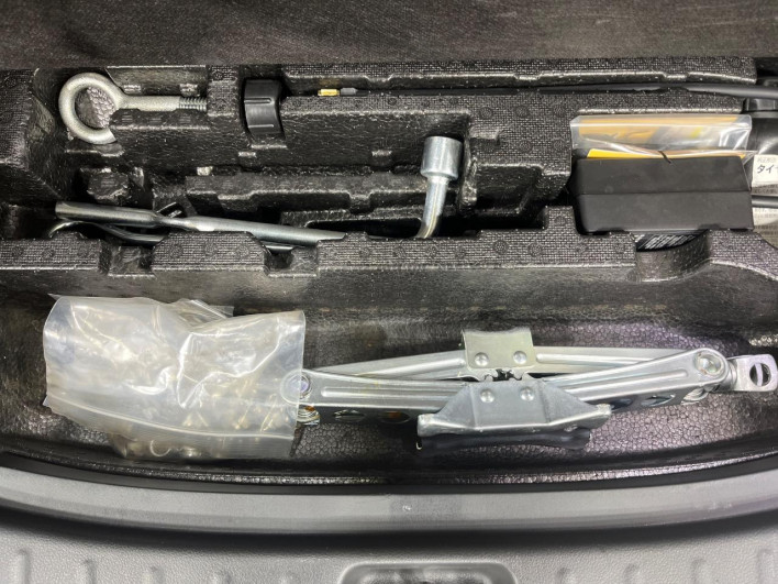 2012 Honda N-BOX CUSTOM DBA-JF1 (UW-69f95e3f2d9d1)[29]