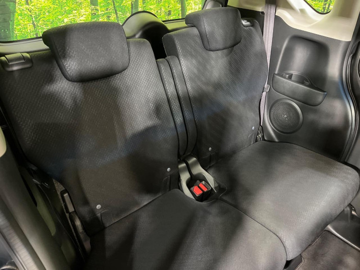 2012 Honda N-BOX CUSTOM DBA-JF1 (UW-69f95e3f2d9d1)[21]