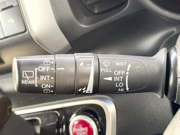 2015 Honda N-BOX DBA-JF1 (UW-69f95e41a17b9)[29]
