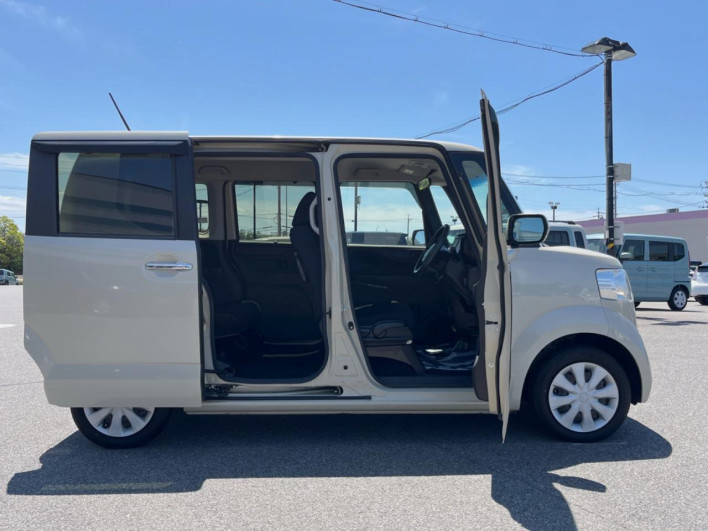 2016 Honda N-BOX DBA-JF1 (UW-69f95e41e26fe)[6]