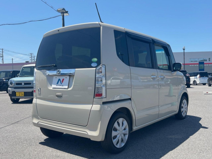 2016 Honda N-BOX DBA-JF1 (UW-69f95e41e26fe)[10]