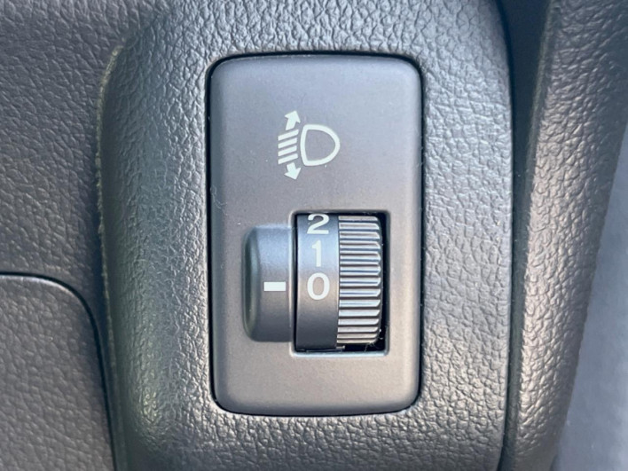 2016 Honda N-BOX DBA-JF1 (UW-69f95e41e26fe)[25]