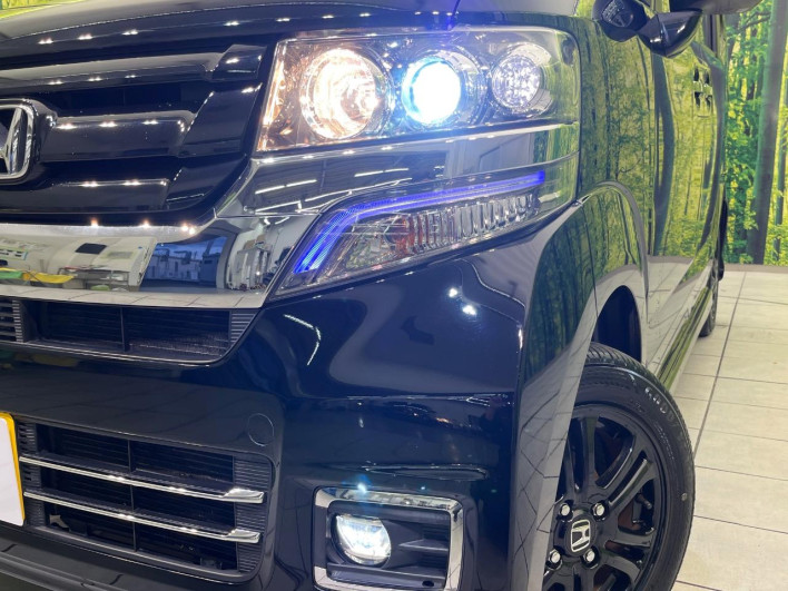 2017 Honda N-BOX CUSTOM DBA-JF1 (UW-69f95e421680b)[13]