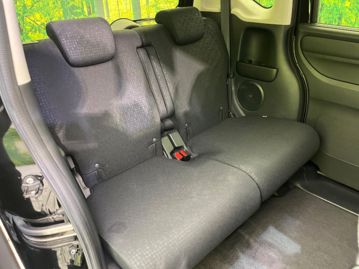 2017 Honda N-BOX CUSTOM DBA-JF1 (UW-69f95e421680b)[21]
