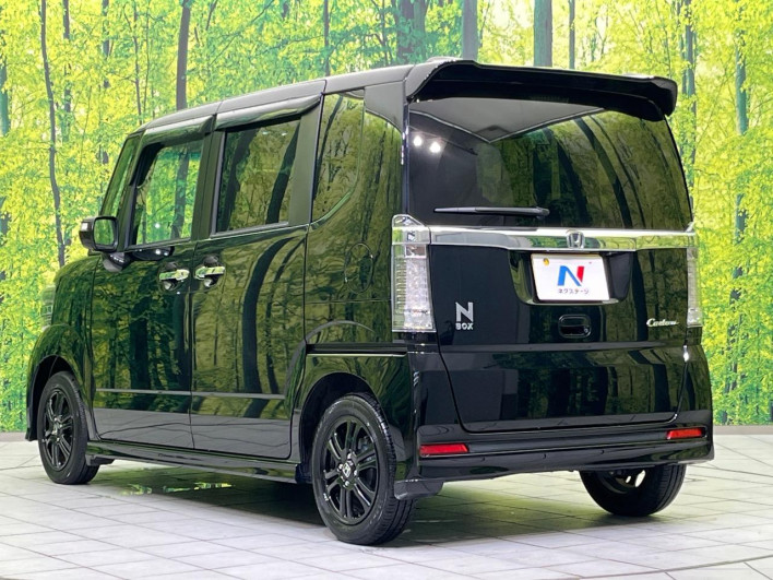 2017 Honda N-BOX CUSTOM DBA-JF1 (UW-69f95e421680b)[7]