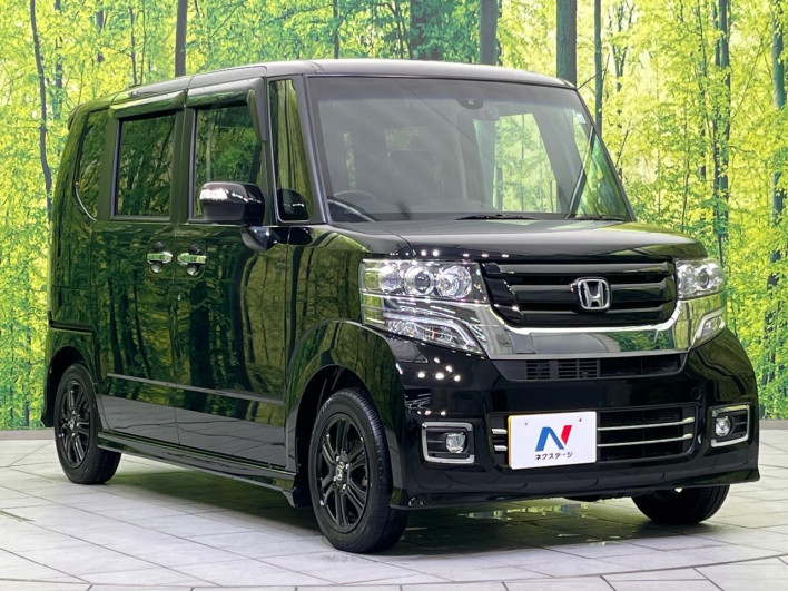2017 Honda N-BOX CUSTOM DBA-JF1 (UW-69f95e421680b)[11]