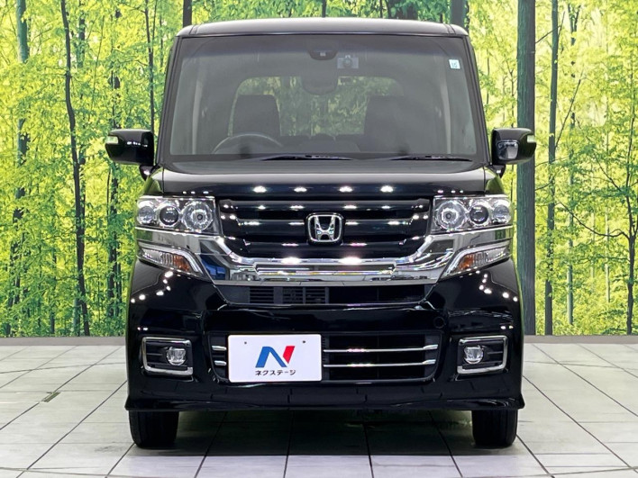 2017 Honda N-BOX CUSTOM DBA-JF1 (UW-69f95e421680b)[12]