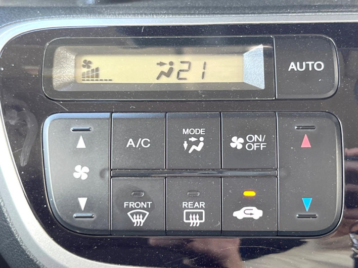 2013 Honda N-BOX CUSTOM DBA-JF1 (UW-69f95e424d2b0)[22]