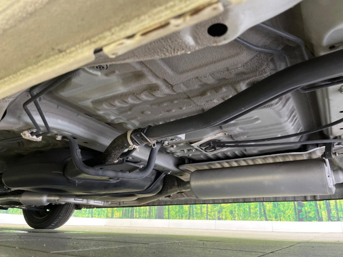 2017 Honda N-BOX DBA-JF3 (UW-69f95e44a80a6)[8]
