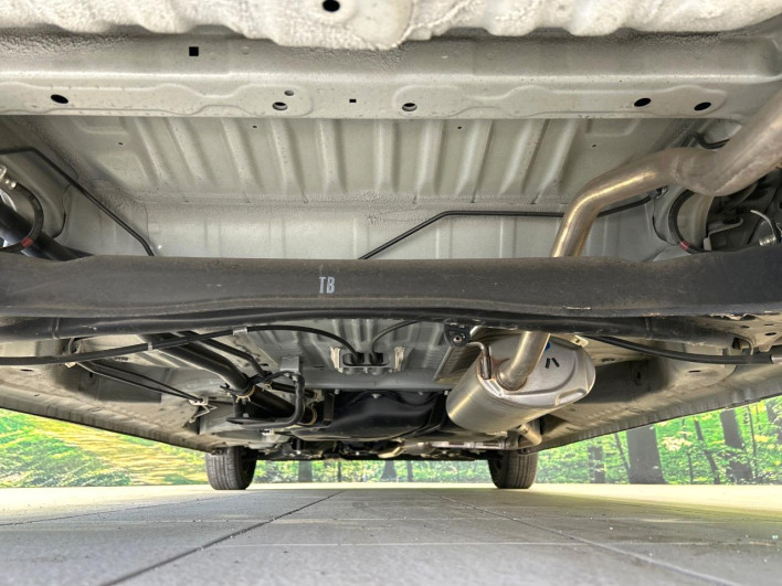 2018 Honda N-BOX DBA-JF3 (UW-69f95e44dc3ca)[23]