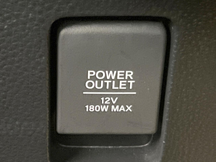 2018 Honda N-BOX CUSTOM DBA-JF3 (UW-69f95e4680f78)[23]