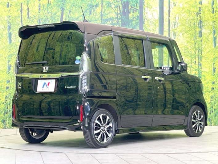 2018 Honda N-BOX CUSTOM DBA-JF3 (UW-69f95e4680f78)[8]