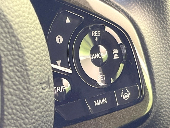 2018 Honda N-BOX CUSTOM DBA-JF3 (UW-69f95e4680f78)[20]