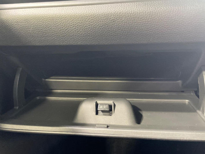 2019 Honda N-BOX CUSTOM 6BA-JF3 (UW-69f95e4768917)[16]