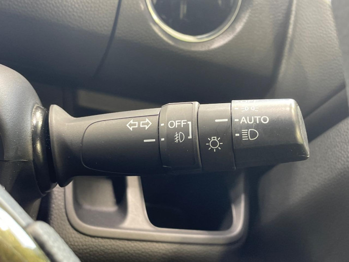 2019 Honda N-BOX CUSTOM 6BA-JF3 (UW-69f95e4768917)[27]