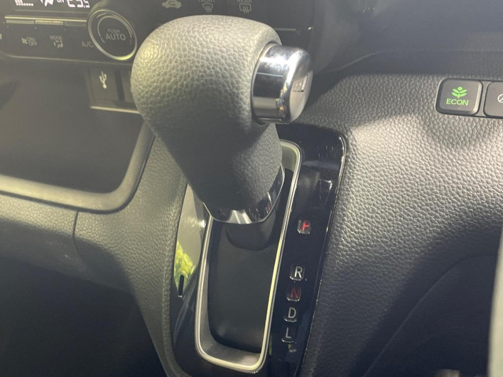 2019 Honda N-BOX CUSTOM 6BA-JF3 (UW-69f95e4768917)[18]