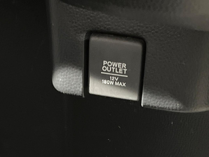 2019 Honda N-BOX CUSTOM DBA-JF3 (UW-69f95e482de80)[17]