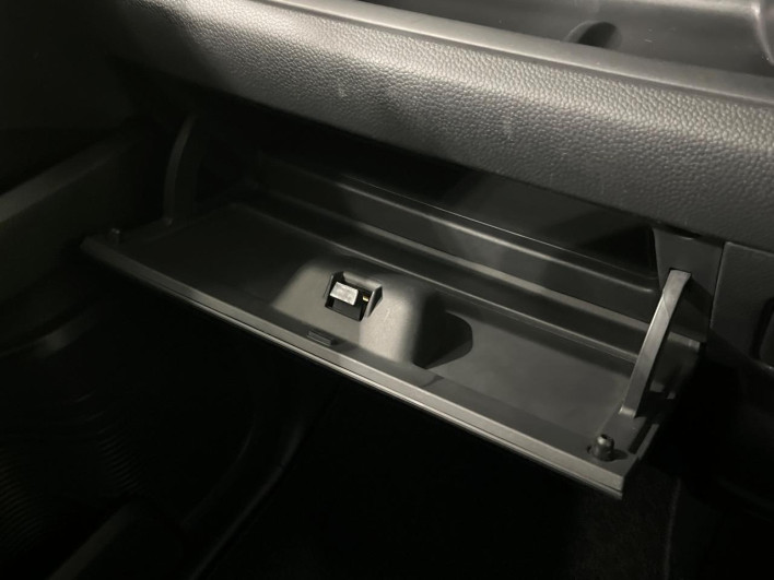 2021 Honda N-BOX CUSTOM 6BA-JF3 (UW-69f95e4952b50)[4]