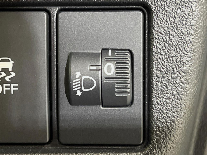 2024 Honda N-BOX CUSTOM 6BA-JF5 (UW-69f95e511d36c)[24]