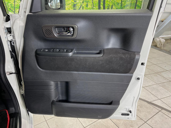 2024 Honda N-BOX CUSTOM 6BA-JF5 (UW-69f95e511d36c)[17]