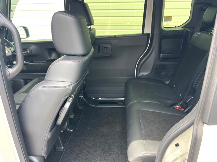 2024 Honda N-BOX CUSTOM 6BA-JF5 (UW-69f95e5136aa5)[24]