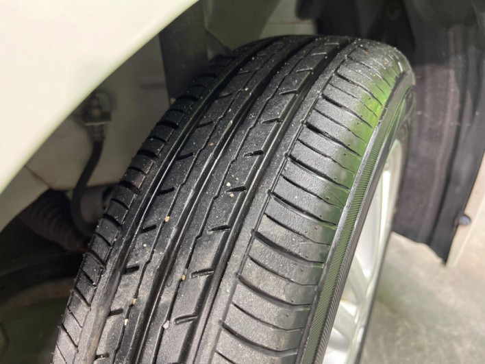 2010 Daihatsu Move DBA-L175S (UW-69f95e649a5df)[16]