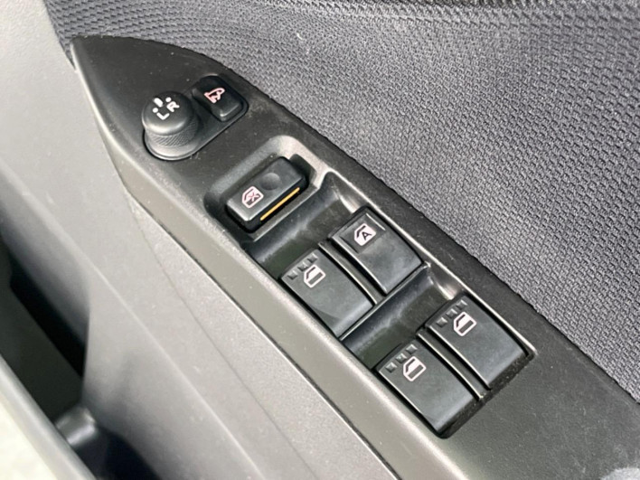 2010 Daihatsu Move DBA-L175S (UW-69f95e649a5df)[19]