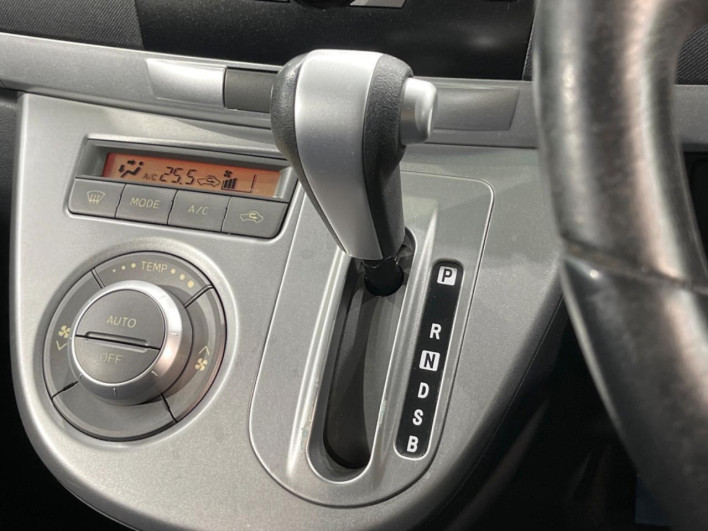 2010 Daihatsu Move DBA-L175S (UW-69f95e649a5df)[26]