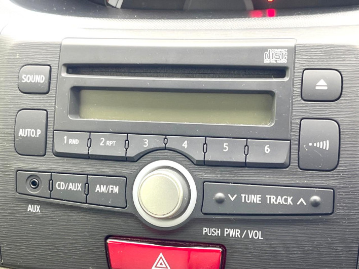2012 Daihatsu Move DBA-LA100S (UW-69f95e6704097)[19]