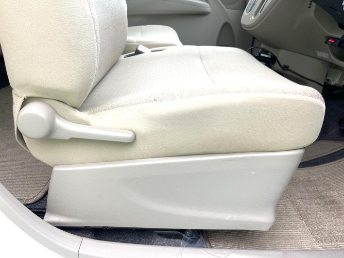 2012 Daihatsu Move DBA-LA100S (UW-69f95e6704097)[16]