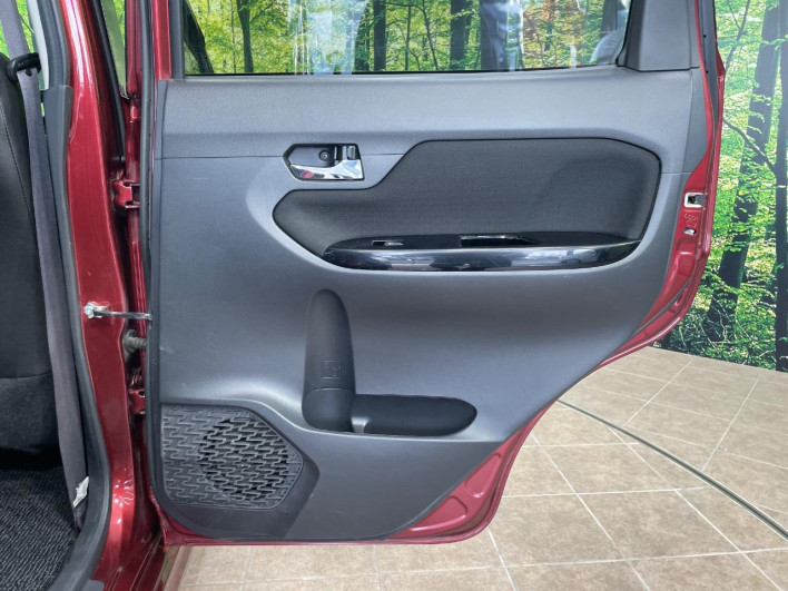 2017 Subaru Stella DBA-LA150F (UW-69f95e6940f4a)[29]