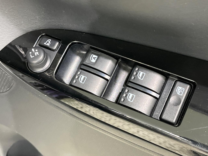 2014 Daihatsu Tanto DBA-LA600S (UW-69f95e6f664a2)[27]